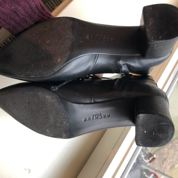 Beautiful black leather archive shoes booties - Picture 5 of 6